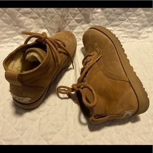 Ugg- Neumel Low Top, Ugh Lace Up Boot, Chestnut